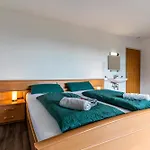 Fuchsmichelhof 3 *